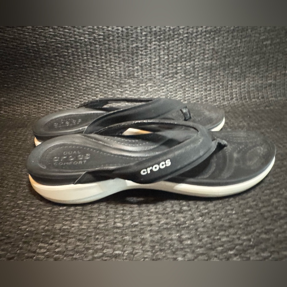 CROCS Dual Comfort Black and White Sandals